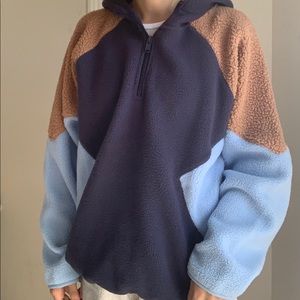 hooded sherpa sweatshirt